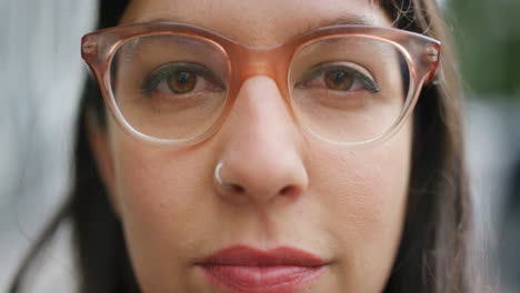 Closeup-face-of-a-woman-wearing-glasses-to-improve