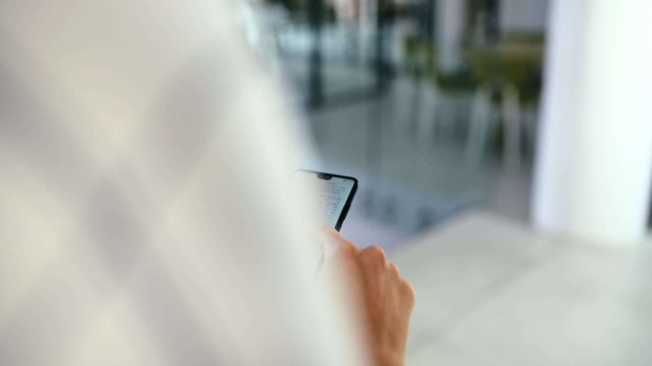 비즈니스 지식의 세계로 들어가세요.