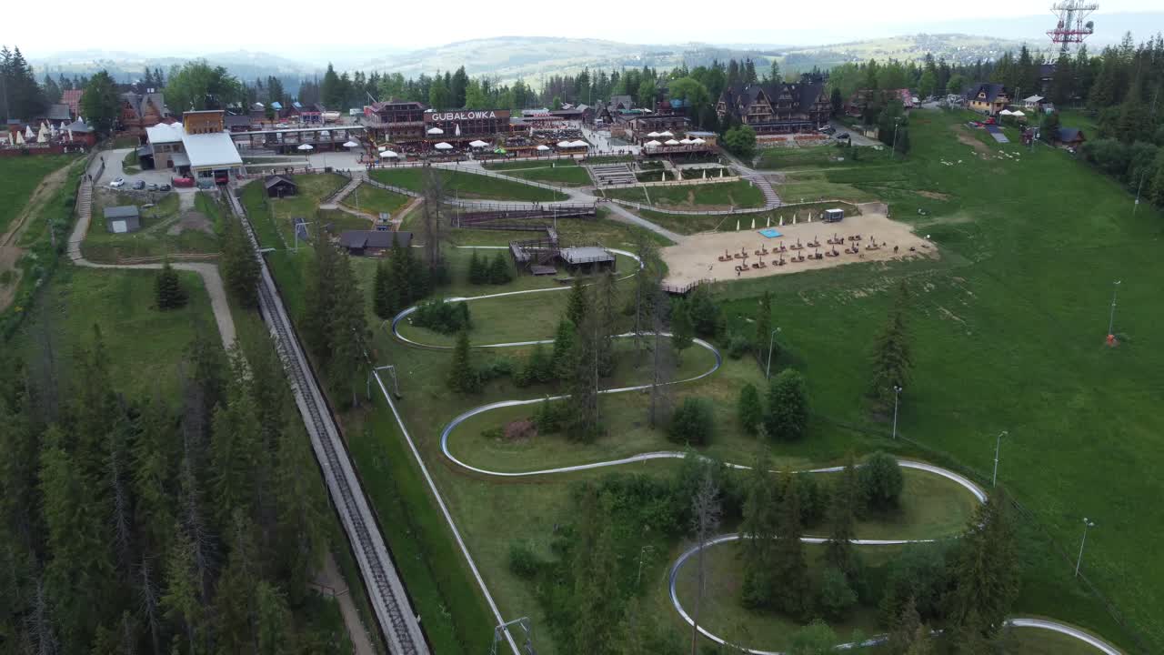 пролет горного массива губалувка в районе польских гор татры-3