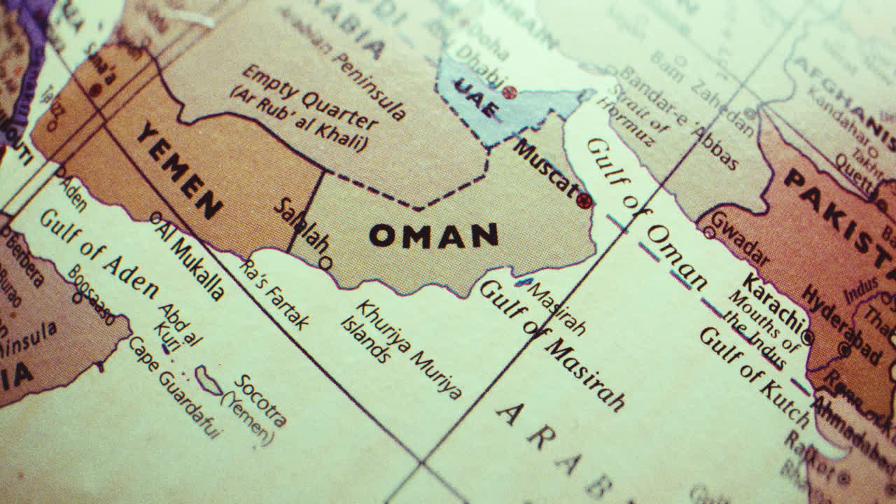 Map of Oman and surrounding countries