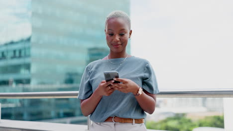 Black-woman,-phone-and-city-business-while-happy