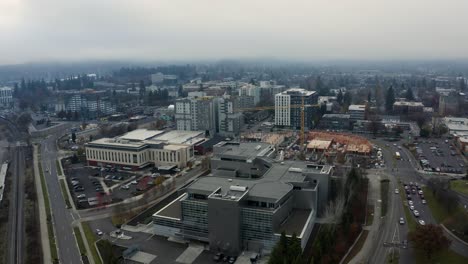 Vista-Aérea-Del-Horizonte-Del-Centro-De-Eugene-Oregon