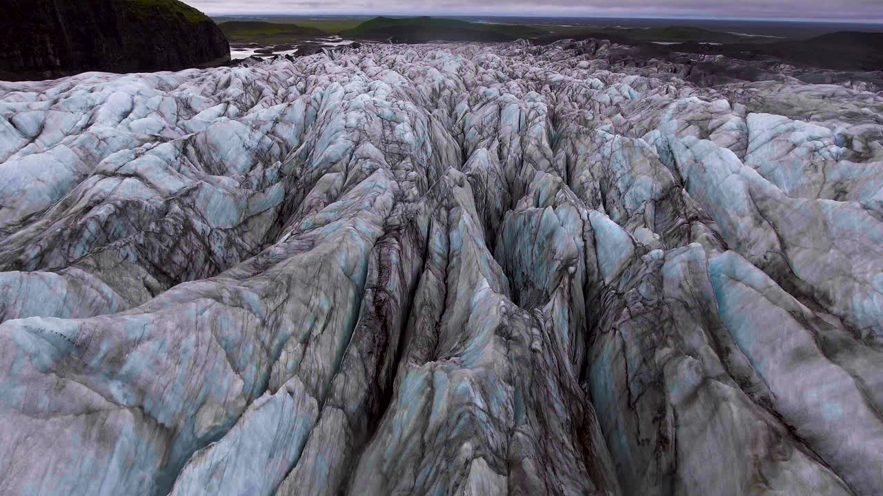 아이슬란드 바트나요쿨 (vatnajokull) 에 있는 스비나펠스 조쿨 빙하.