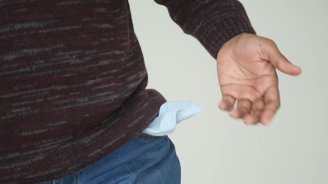 빈 주머니를 가진 남자