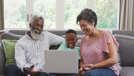 Grandparents-and-grandson-spending-time-together