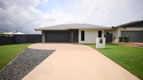 street view of new ground level home in the suburbs