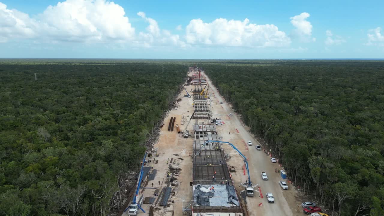 construcción de obras de transporte público y desarrollo regional
