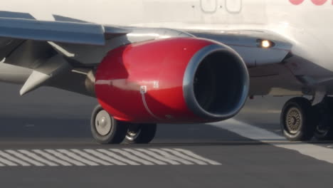 taxi de avión en el aeropuerto