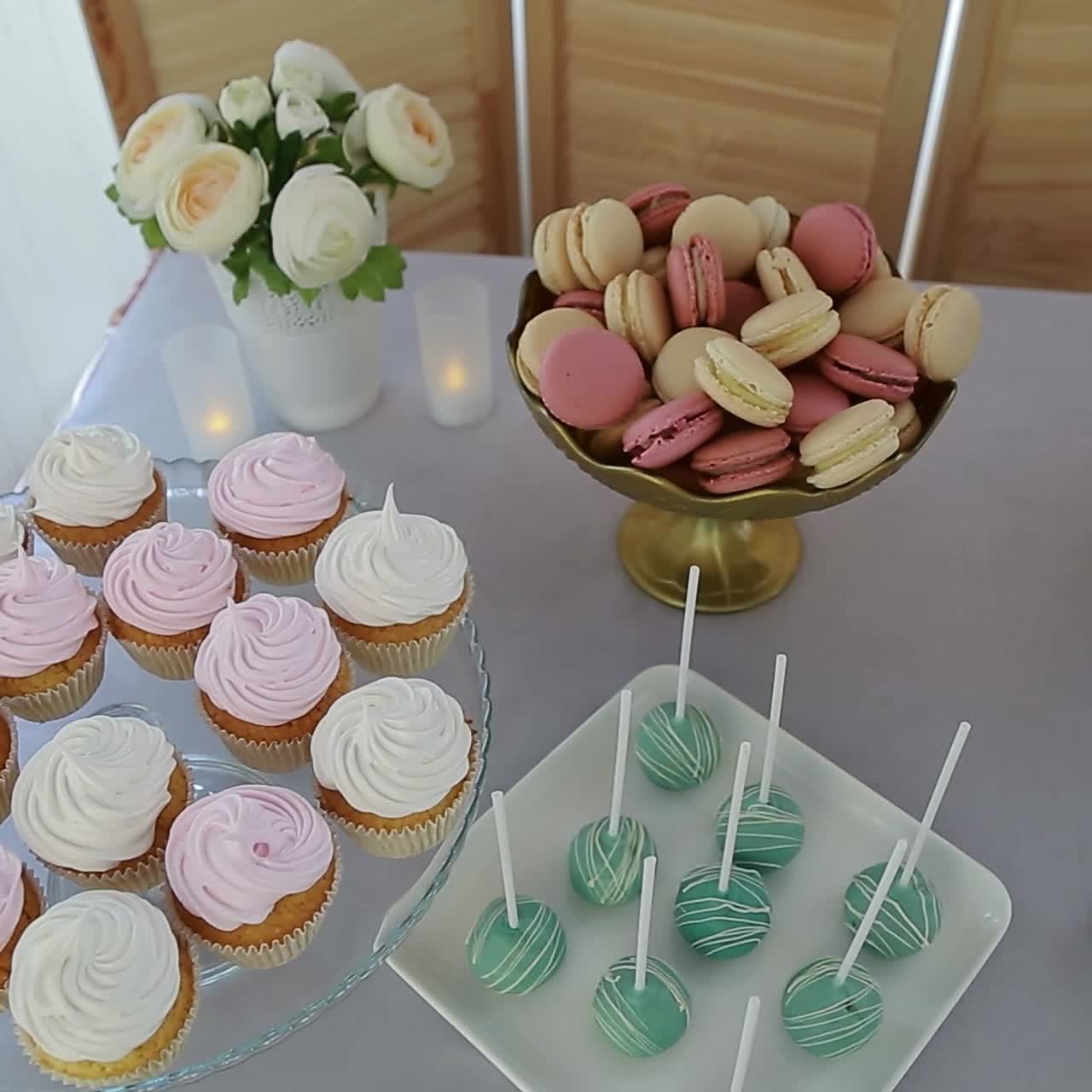 mesa de postres en una fiesta