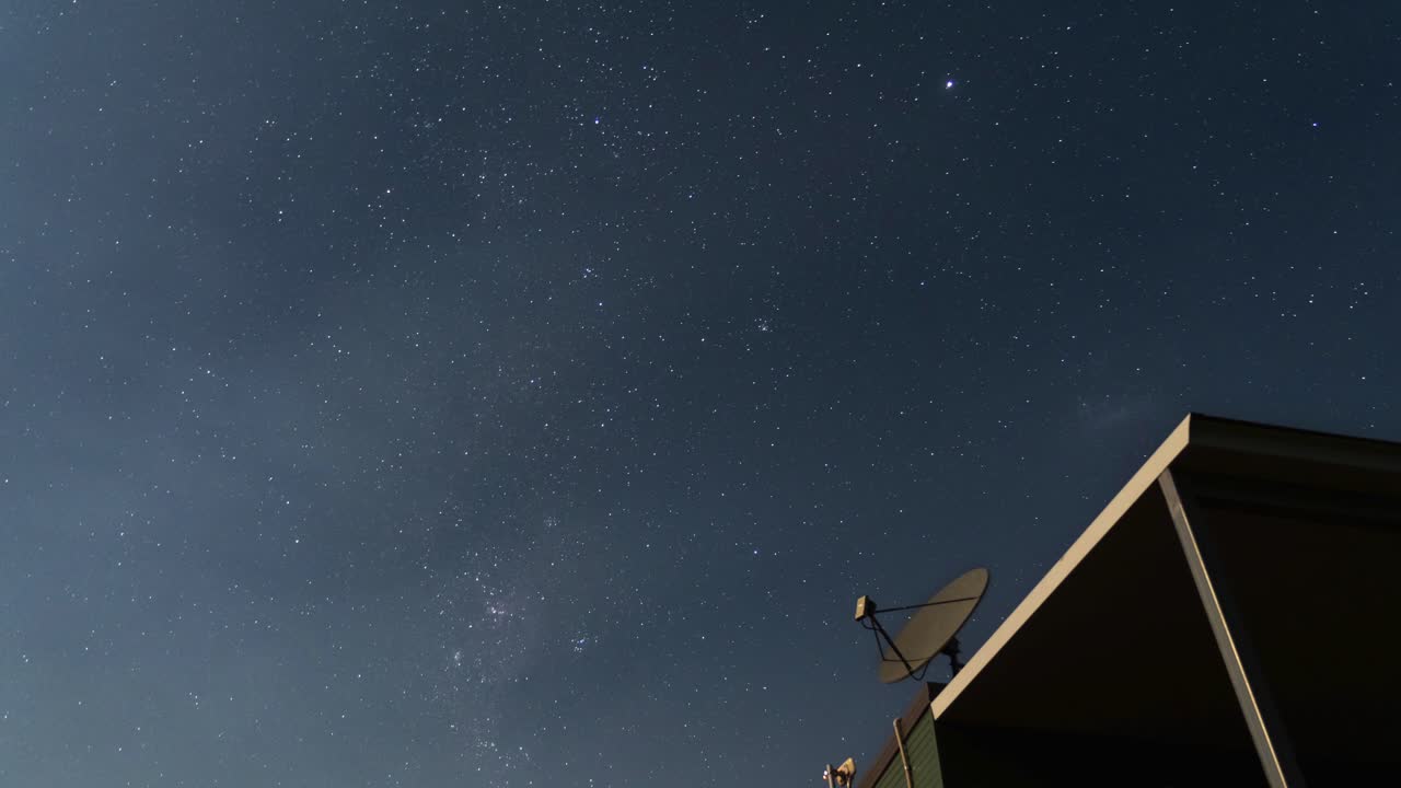 별빛 하늘, 은하계, 밤의 타임스, 별들로 가득 찬 은 하늘, 안테나 앞면