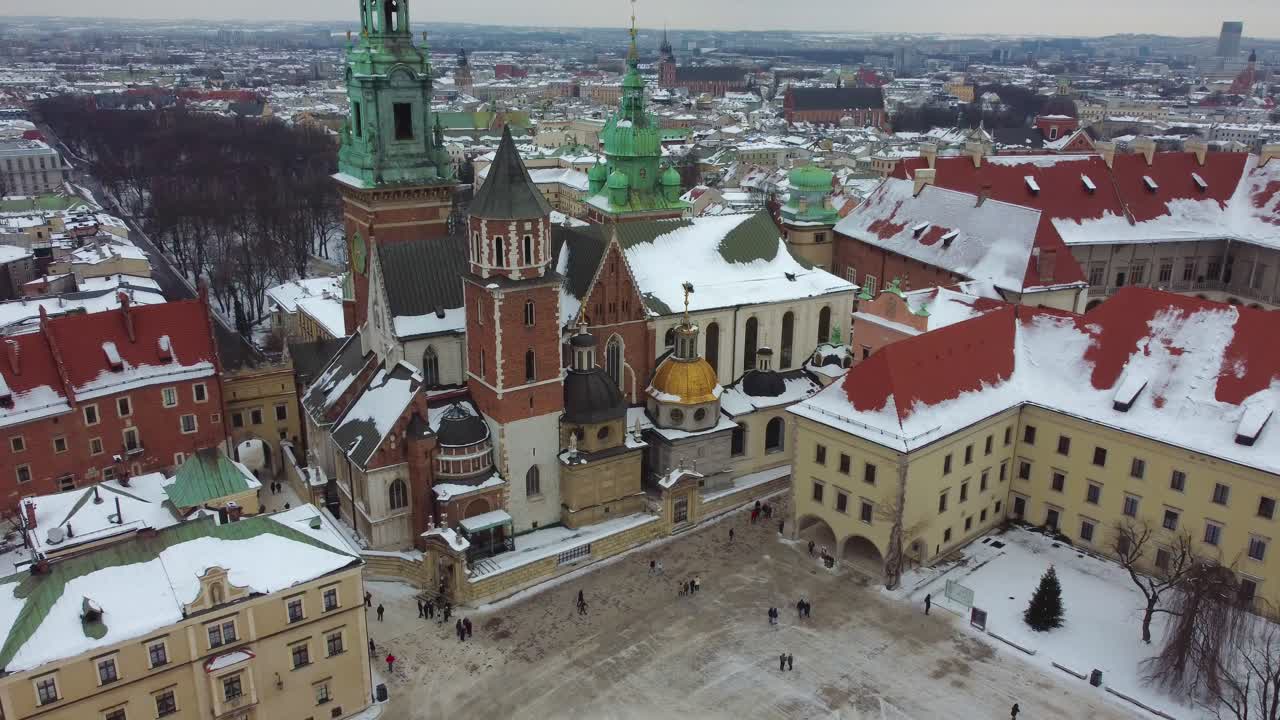 Wawel slott og Wawel katedral i Krakow om vinteren - Polen.