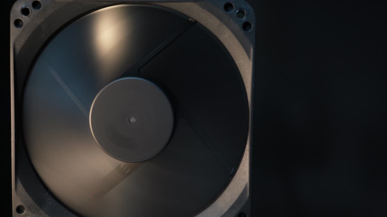 The spinning fan is turning on and off