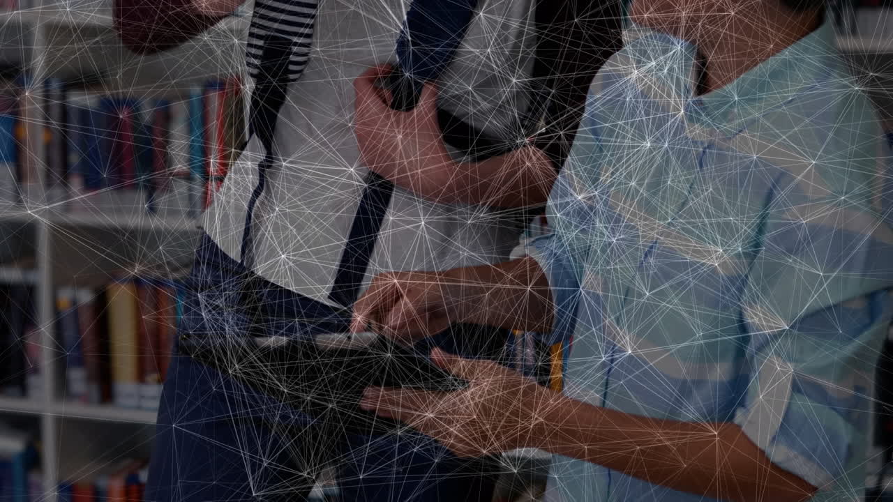 animación de una red de conexiones entre diversos grupos de alumnos utilizando la tecnología