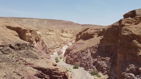 Die-Riesige-Rote-Schlucht-In-Eilat