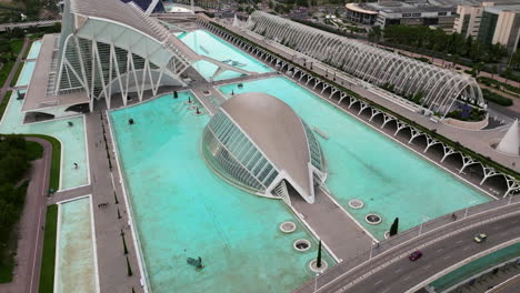 Aerial-View-On-Ciudad-de-las-Artes-y-las-Ciencias-In-Valencia,-Spain---drone-shot