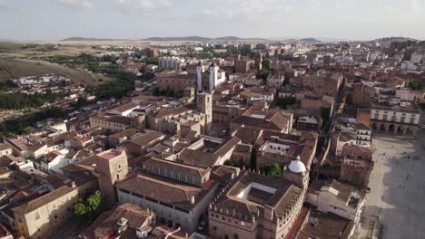 Establishing-aerial-View-across-Caceres-city-landscape,-Unesco-World-Heritage-In-Extremadura,-Spain