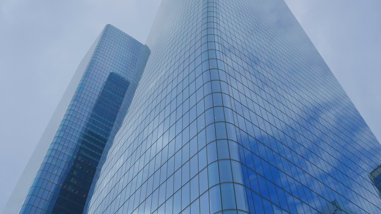 detalle de un rascacielos moderno