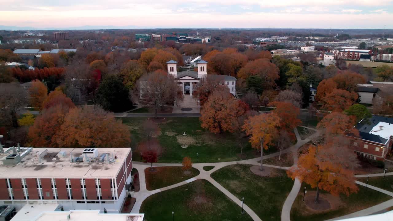 사우스캐롤라이나 주 스파르탄버그 sc에 있는 워포드 칼리지 본관