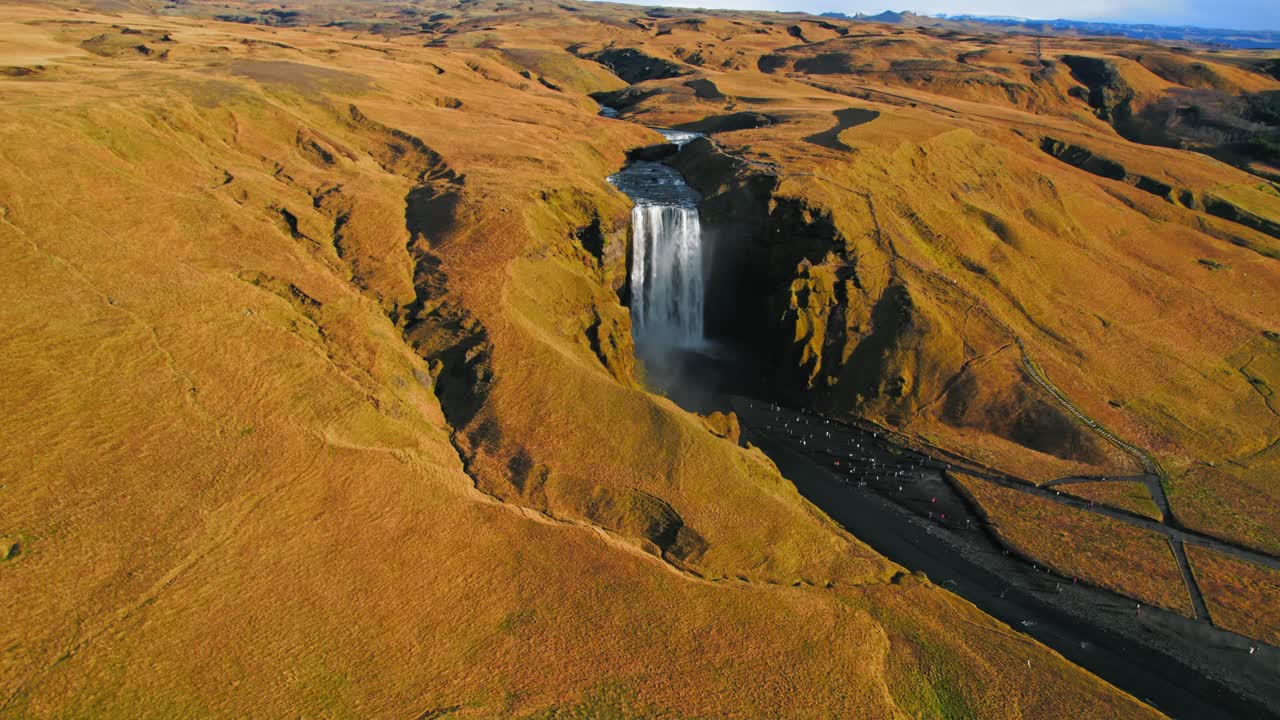 skogafoss waterall, islandia