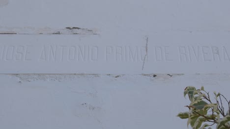 placa conmemorativa de josé antonio primo de rivera