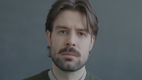 retrato en primer plano de un hombre