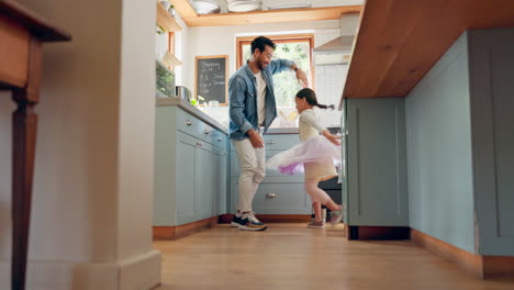 Unterstützung,-Liebe-Und-Bindung-Des-Ballettmädchens-Zum-Vater