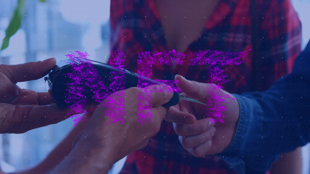 animación de banner de texto de nft sobre la sección media de un hombre haciendo un pago con su tarjeta de crédito