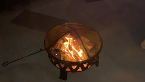 Footage-of-fire-in-a-fire-pit-outside-in-a-backyard-in-California