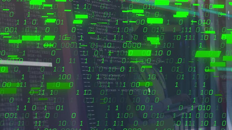 Animation af binær kodning over en afroamerikansk kvindelig IT-tekniker og computerservere