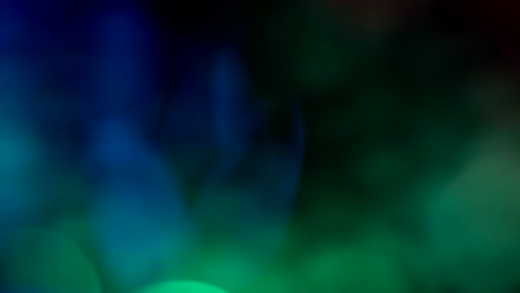 pulsaciones de luz coloridas y brillos cambian de color rgb en fondo oscuro con llamaradas de lentes reales. fondo creativo de movimiento
