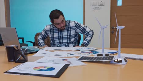 professional engineer refocusing on his work after a short break