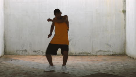 Hombre-Negro,-Bailarín-Urbano-De-Hip-Hop