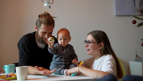 familia disfrutando del tiempo juntos