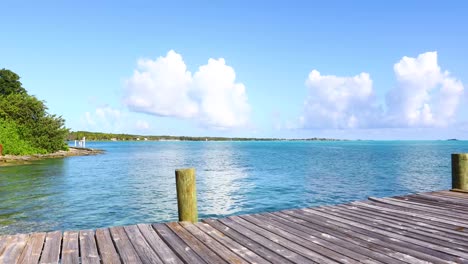 Video-Estático-De-Una-Escena-Del-Océano-En-Exuma-En-Las-Bahamas.