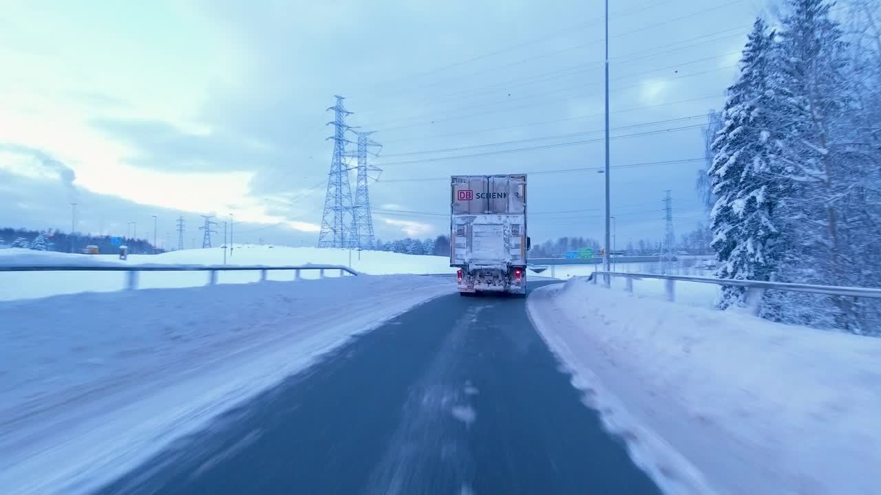배달 트럭 운전 후 셀카 샷