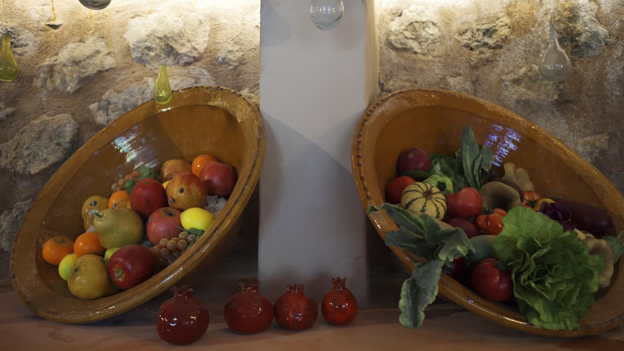 exhibición de frutas y verduras ornamentales