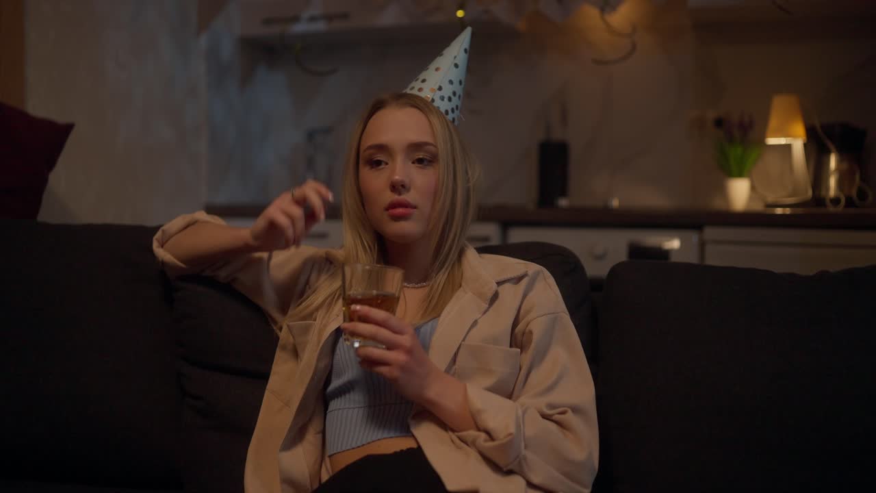 грустное празднование дня рождения