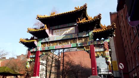 Manchester-Chinatown-entrance-showing-the-Imperial-Archway-as-a-gateway-to-this-cultural-area-of-Manchester,-England,-UK,-Europe