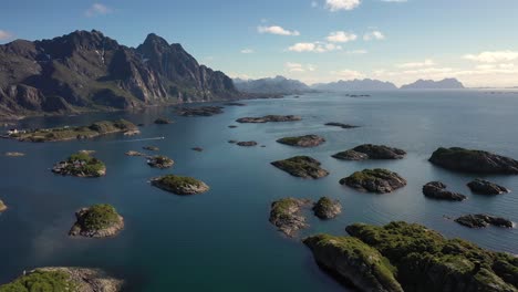 Henningsvaer-Lofoten-is-an-archipelago-in-the-county-of-Nordland,-Norway.