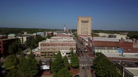 Aerial-of-Spartanburg-SC-Skyline,-4K-push-in