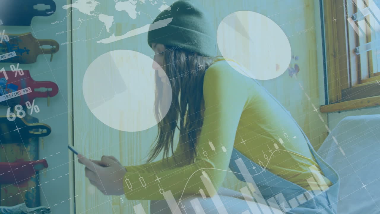 lectura de libros, mujer con gorro sobre animación de análisis de datos