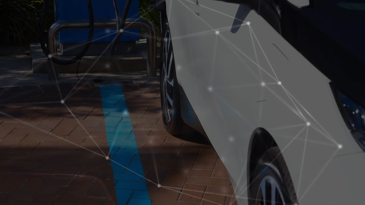 연결 네트워크가 움직이는 차를 충전합니다.