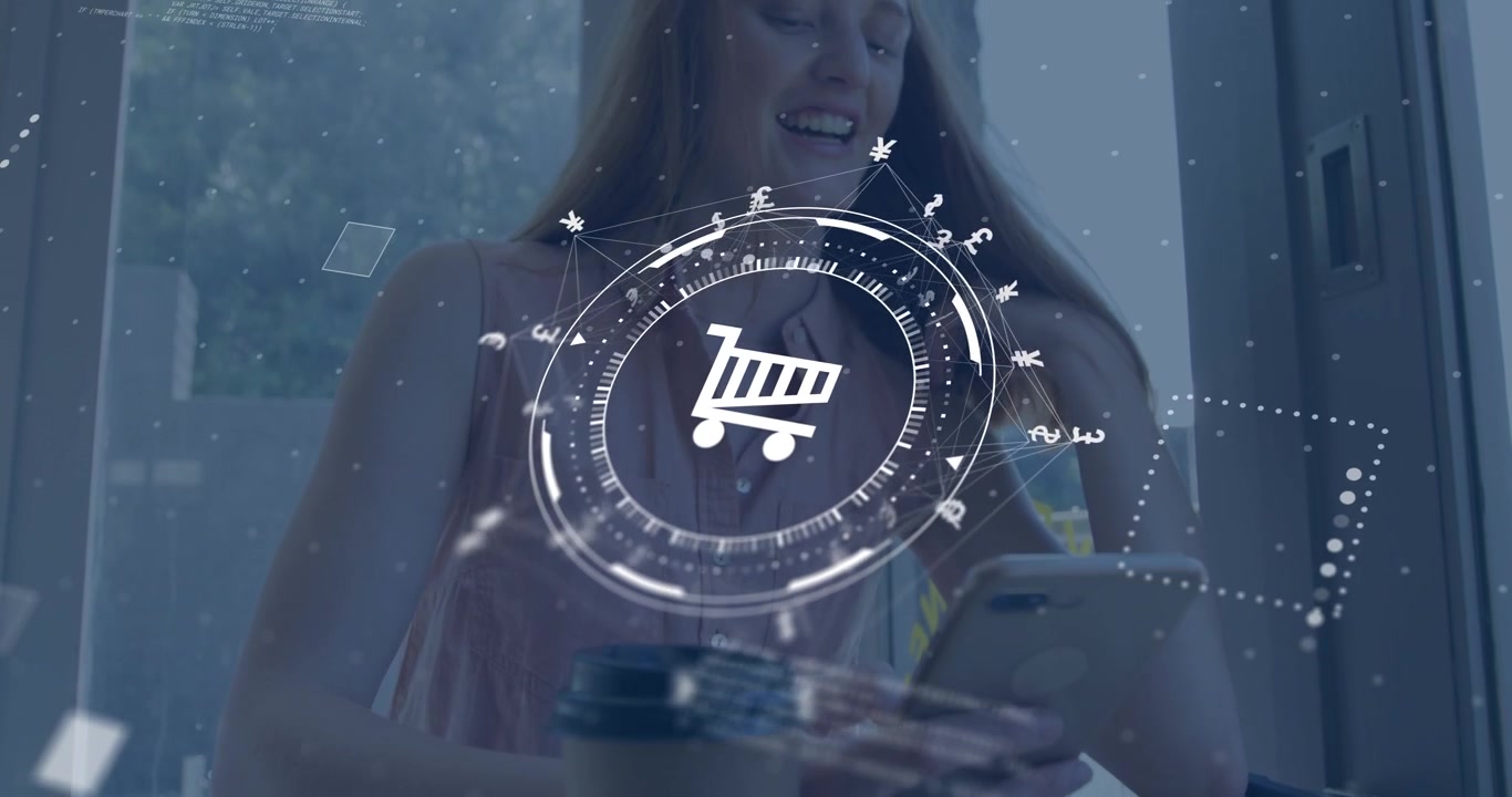 Donna adulta che tocca lo smartphone alla finestra, attivando un HUD del carrello con codice fluttuante per lo shopping online.