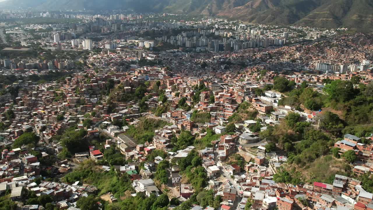 Panoramic aerial view of Petare, Miranda, showcasing the Nazareno area