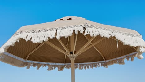 Clean-blue-flag-beaches-of-Halkidiki-Peninsula,-Greece