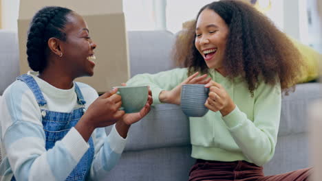 Kaffee,-Umzug-Und-LGBT-Frauen-Im-Neuen-Zuhause