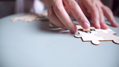 wood puzzle for teamwork achievement