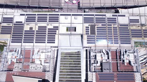 paneles solares en el museo de melbourne revelan el edificio real de exposiciones