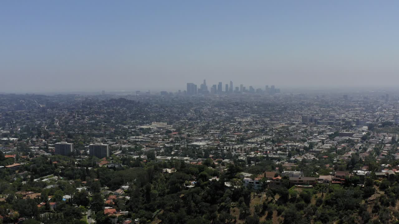 antena de los ángeles con el centro de la ciudad a lo lejos.