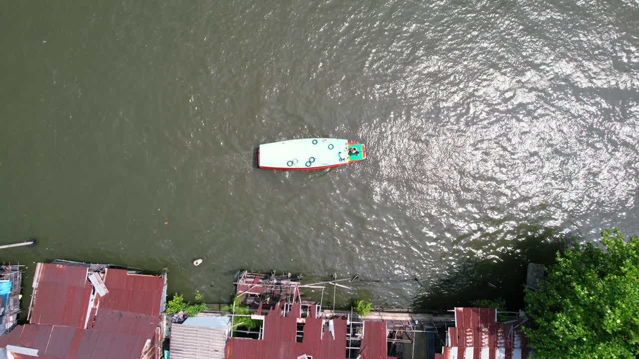 차오프라야 강 보트 투어 - 상공에서 아래로 볼 수 있는 풍경, 방 여행